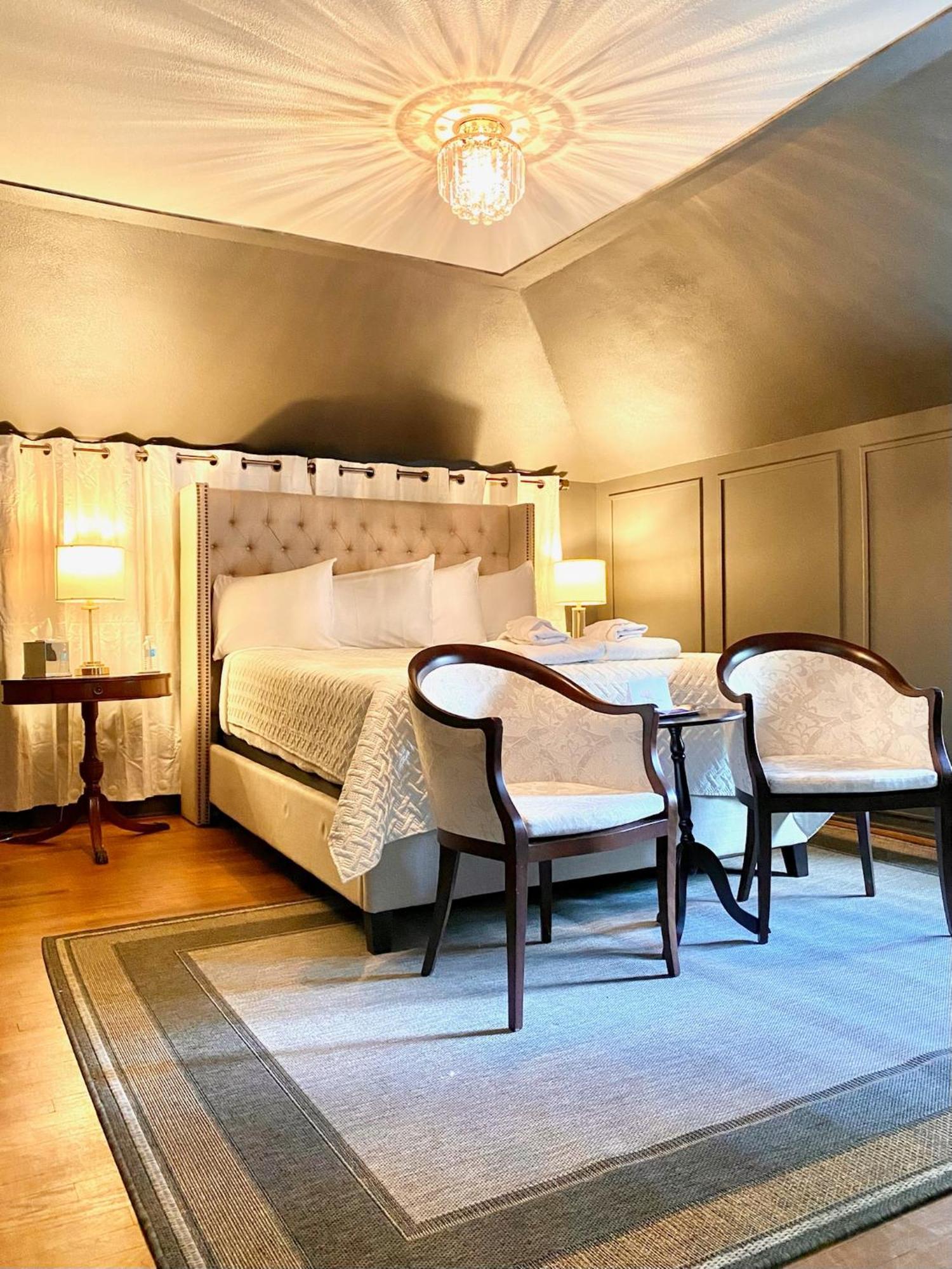 The Ginkgo Tree Bed & Breakfast Mount Pleasant Exterior photo