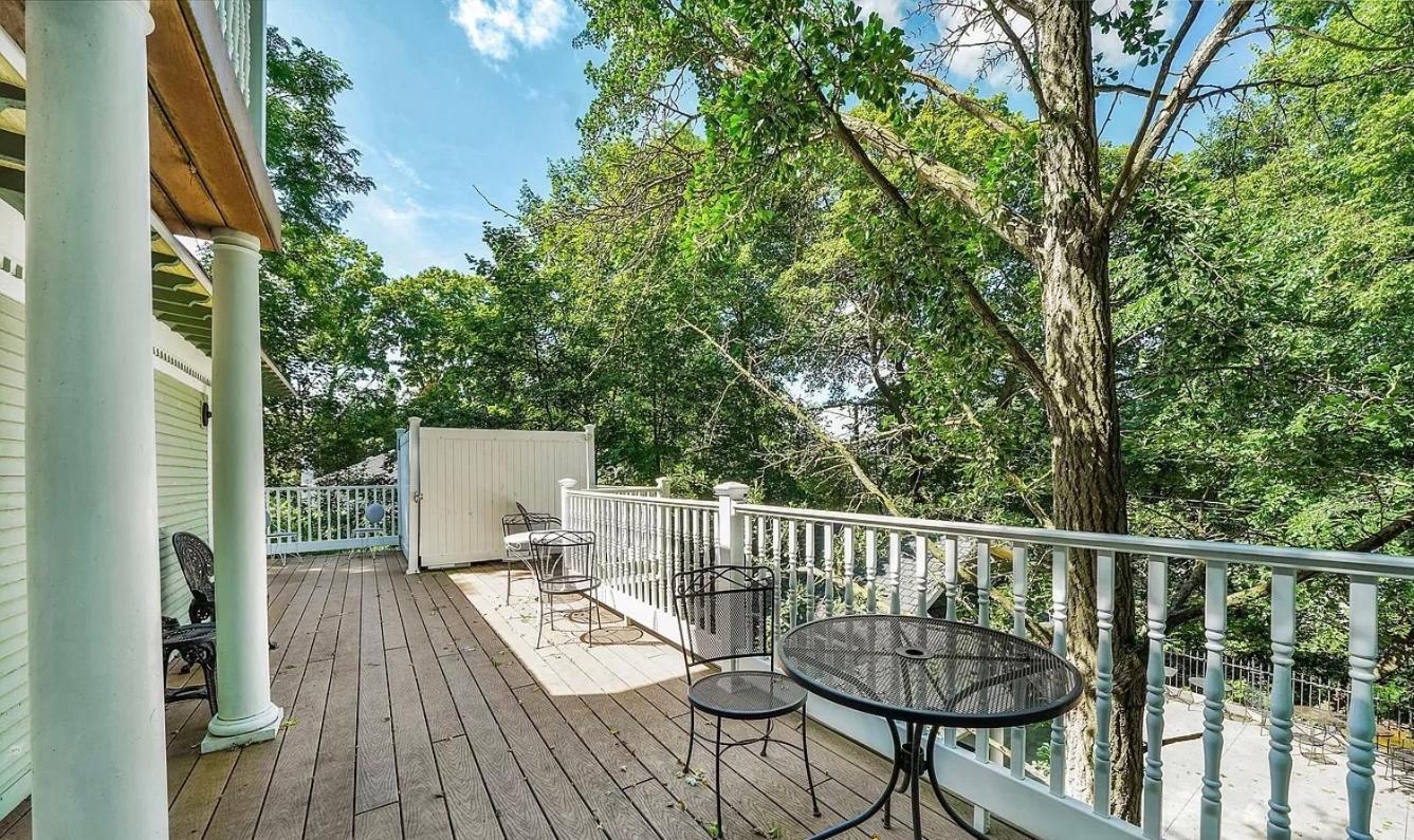 The Ginkgo Tree Bed & Breakfast Mount Pleasant Exterior photo
